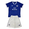 Camisola Cardiff City Criança Equipamento Principal 2025-26 Manga Curta Camisola Cardiff City Criança Equipamento Principal 2025-26 Manga Curta