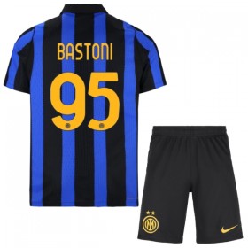 Camisola Inter de Milão Bastoni 95 Criança Equipamento Principal 2026-27 Manga Curta