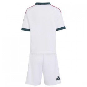 Camisola Real Madrid Criança Equipamento Principal 2026-27 Manga Curta