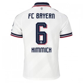 Camisola FC Bayern München Kimmich 6 Equipamento Alternativa 2026-27 Manga Curta