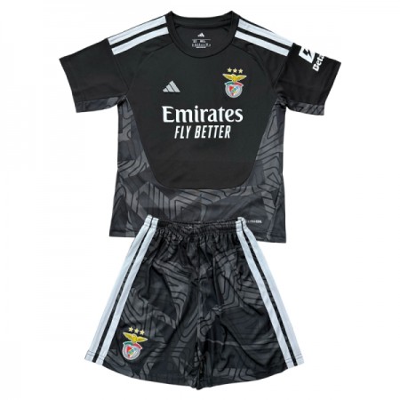 Camisola Sport Lisboa e Benfica Guarda Redes Criança 2026-27 Preta Manga Curta Camisola Sport Lisboa e Benfica Guarda Redes Criança 2026-27 Preta Manga Curta