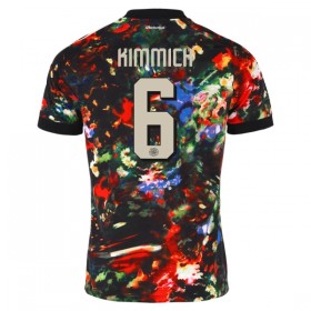 Camisola FC Bayern München Kimmich 6 Oktoberfest 2026-27 Manga Curta