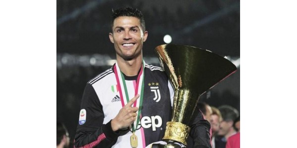 Cristiano Ronaldo conquistou a Chuteira de Ouro da Série A pela primeira vez