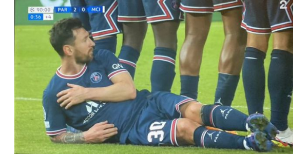 Lionel Messi abre sua conta de gols para fazer seu primeiro gol com o Paris Saint-Germain