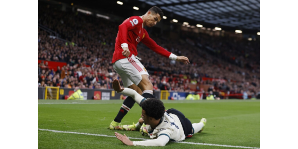 O Manchester United está considerando a possibilidade de demitir Ole Gunnar Solskjaer