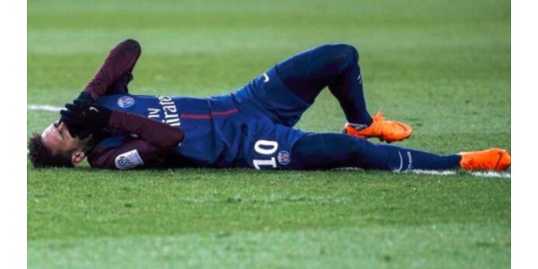 PSG reclama ao chefe de árbitros da Ligue 1 sobre o comportamento de Marseille