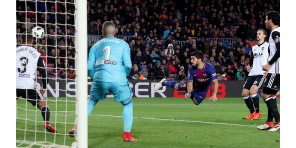 Barcelona 1-0 Valencia Lionel Messi impressionam no Nou Camp
