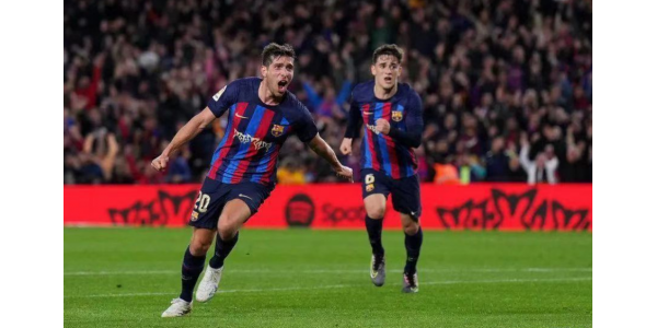 Barcelona 2-1 goleou o Real Madrid
