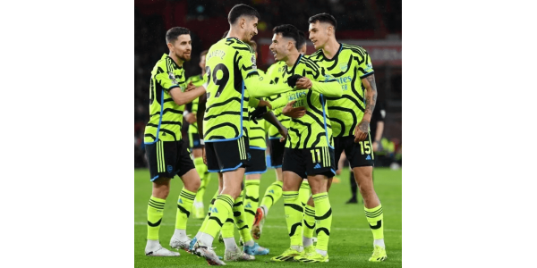 O Arsenal venceu o Sheffield United por 6 a 0, marcando 31 gols em 7 jogos
