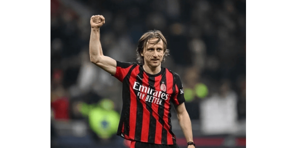 Modric, de 40 anos, despede-se do Milan e pondera a retirada após o Mundial