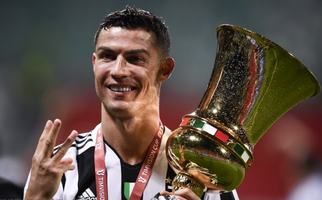 Cristiano Ronaldo completa três Grand Slams da liga principal