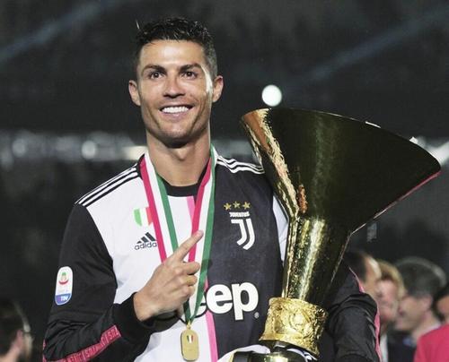 Cristiano Ronaldo conquistou a Chuteira de Ouro da Série A pela primeira vez