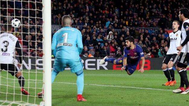 Barcelona 1-0 Valencia Lionel Messi impressionam no Nou Camp