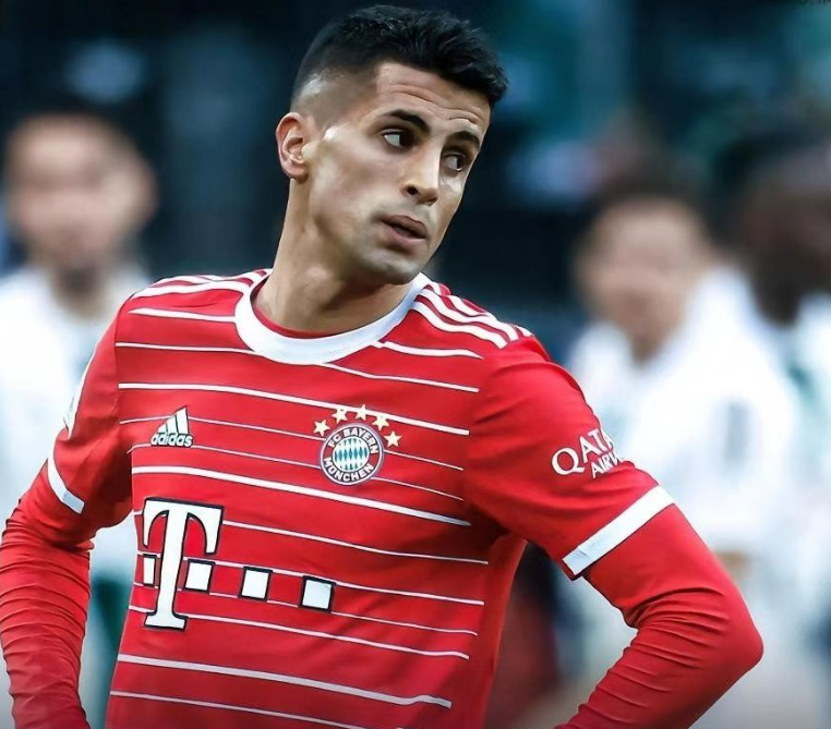 Cancelo precisa controlar suas emoções