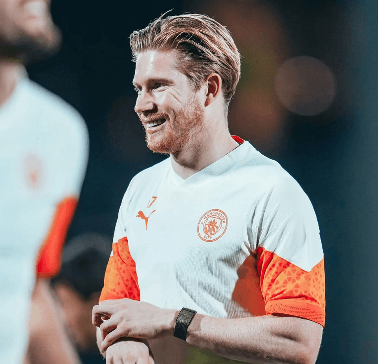 De Bruyne retorna aos treinos
