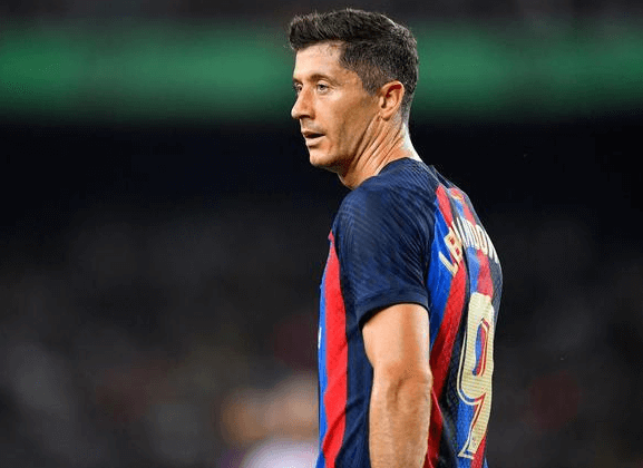 Lewandowski pode deixar o Barcelona na janela de inverno