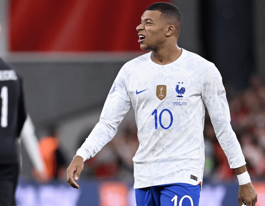 A França venceu o primeiro jogo! Mbappé sofreu lesões!