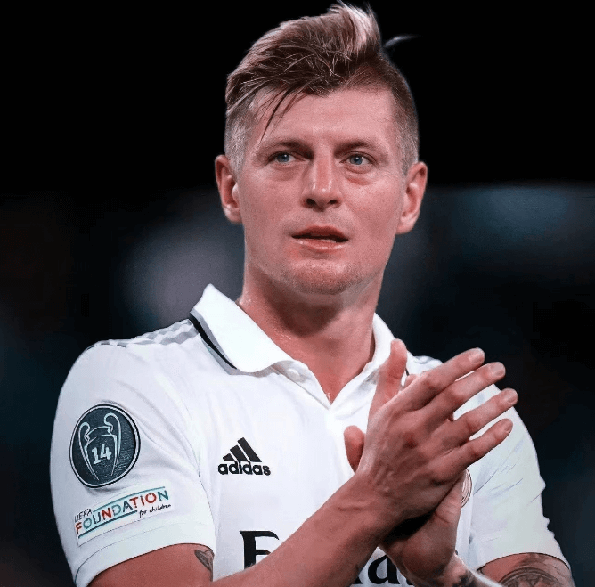 Kroos anuncia fim da carreira no Real Madrid e se aposenta após Copa da Europa