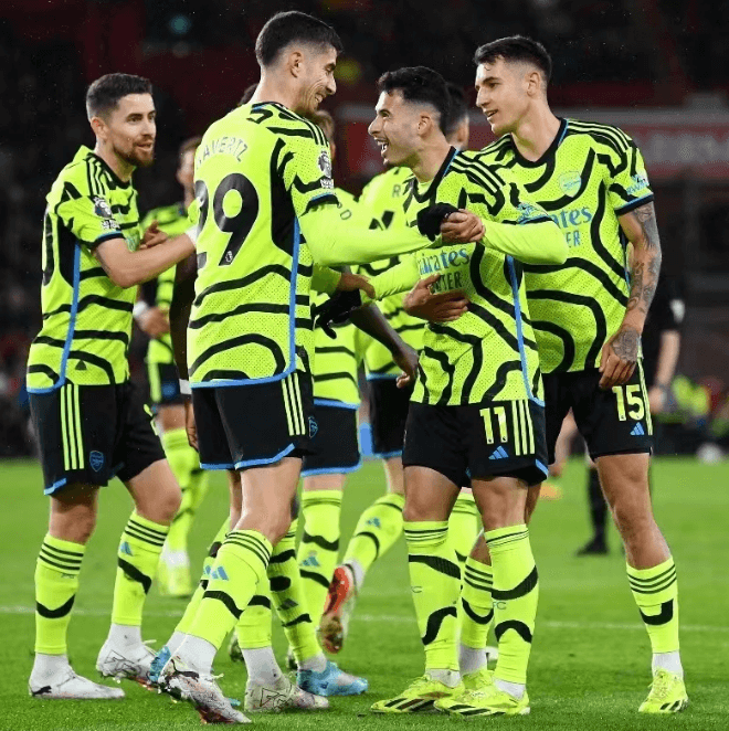 O Arsenal venceu o Sheffield United por 6 a 0, marcando 31 gols em 7 jogos