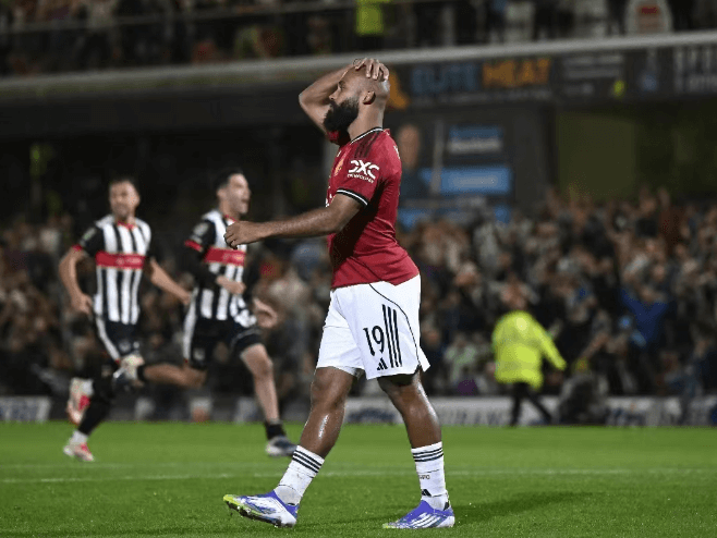 A Humilhação e a Crise do Manchester United de 800 Milhões de €