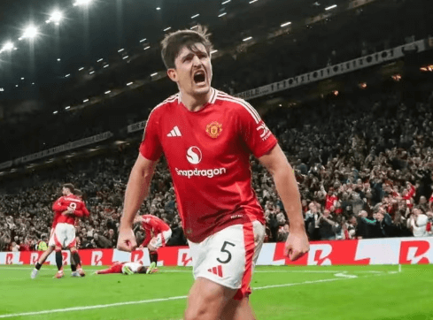 A lenda de Maguire no Manchester United continua